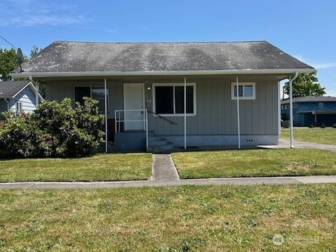 1004 8th Longview WA 98632