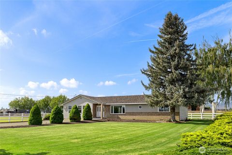 Photo of 1231 Game Farm Road, Ellensburg, WA 98926 (MLS # 2525569)