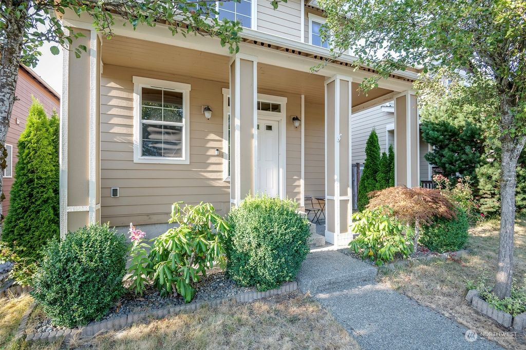 Photo of 5024 NE 3rd Street, Renton, WA 98059 (MLS # 2275483)
