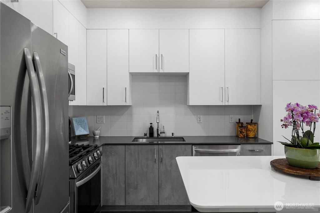 Photo of 1816 15th Avenue S, Seattle, WA 98144 (MLS # 2500105)