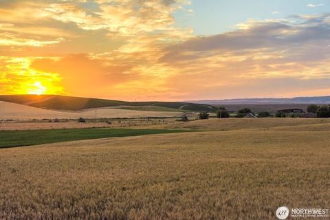 16 Bergevin Springs Place Walla Walla WA 99362