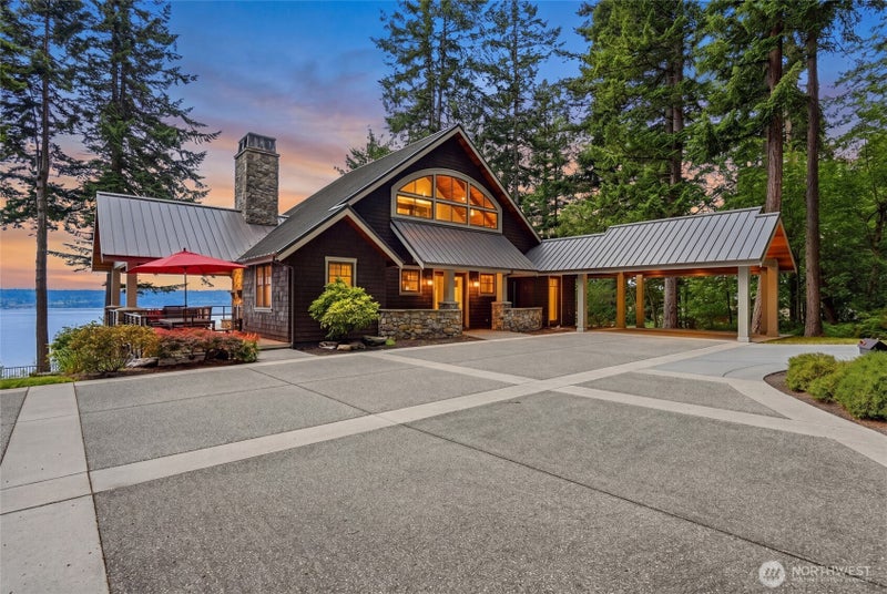 4898 S Camano Drive