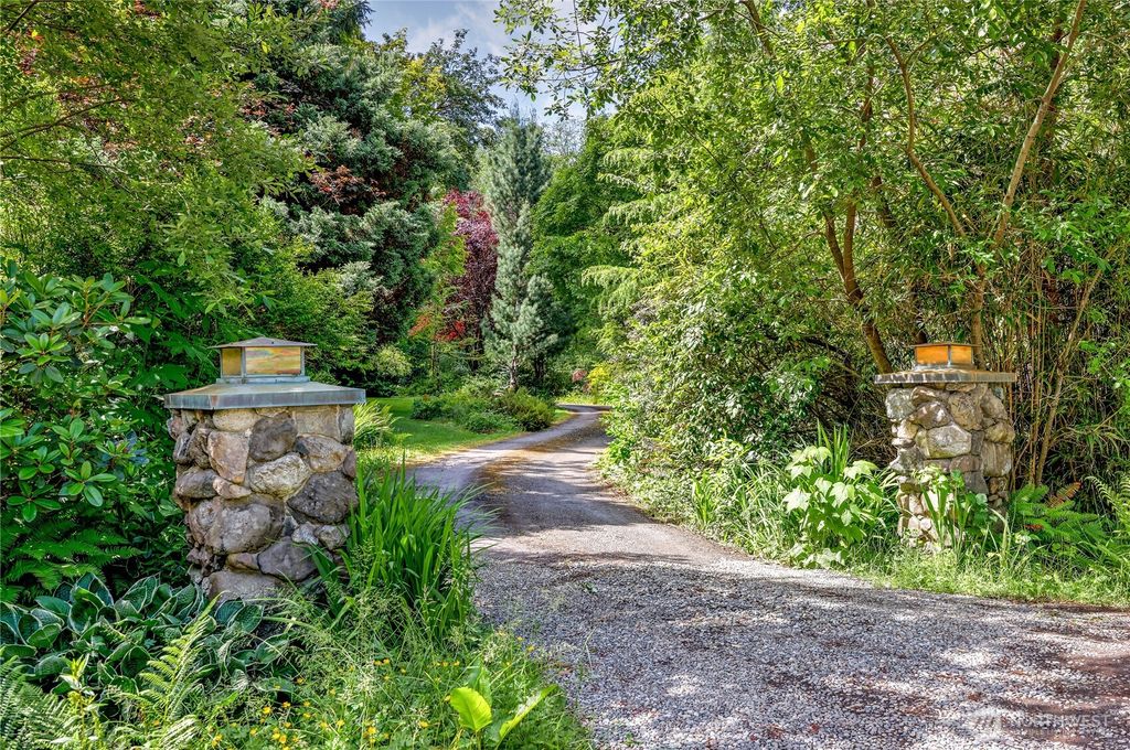 Photo of 8883 NE Wardwell Road, Bainbridge Island, WA 98110 (MLS # 2538094)