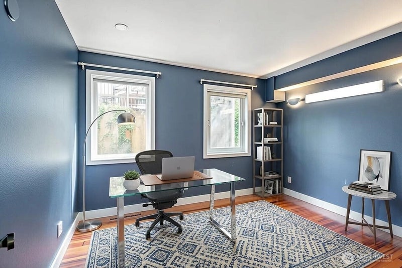 752 Bellevue Avenue E 208