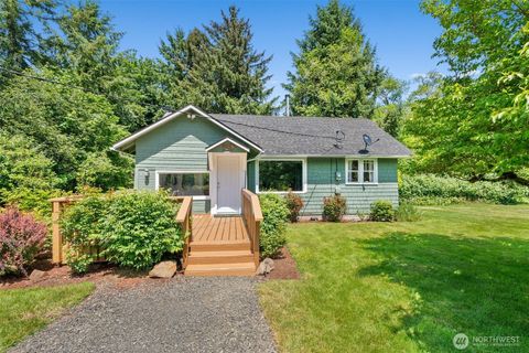 Photo of 3491 Louderback Avenue, Raymond, WA 98577 (MLS # 2386186)