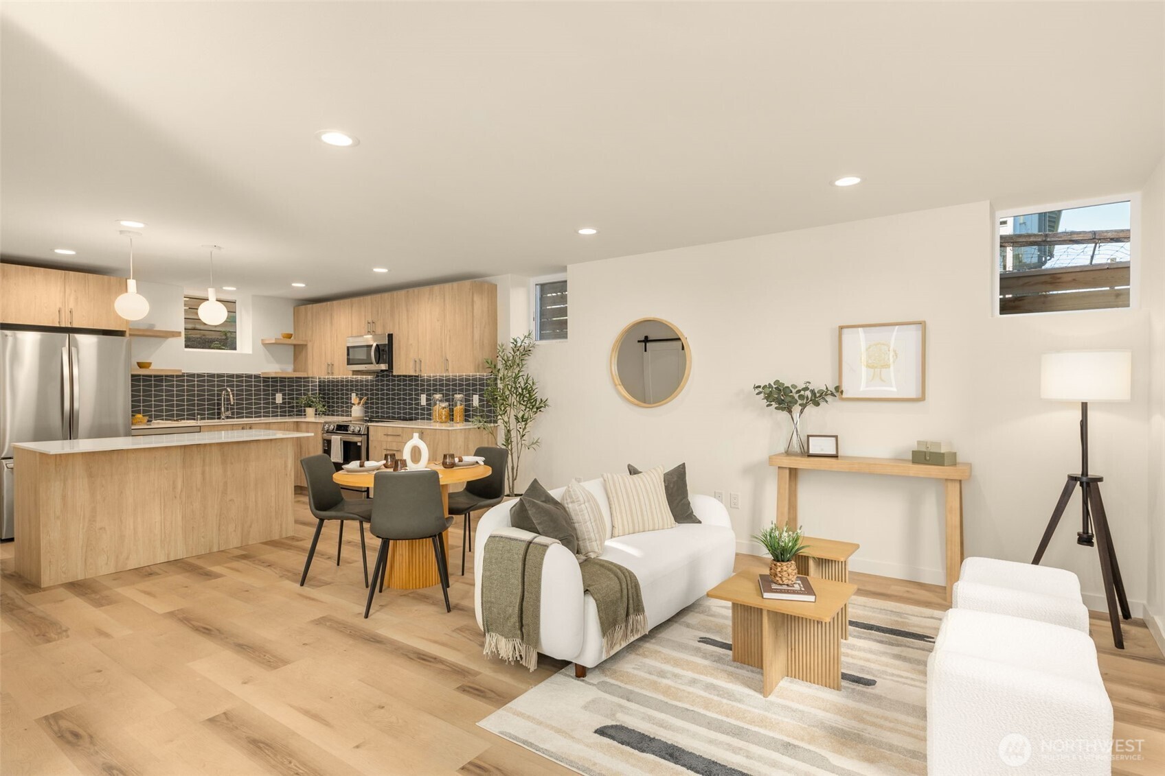 3916 S Juneau Street