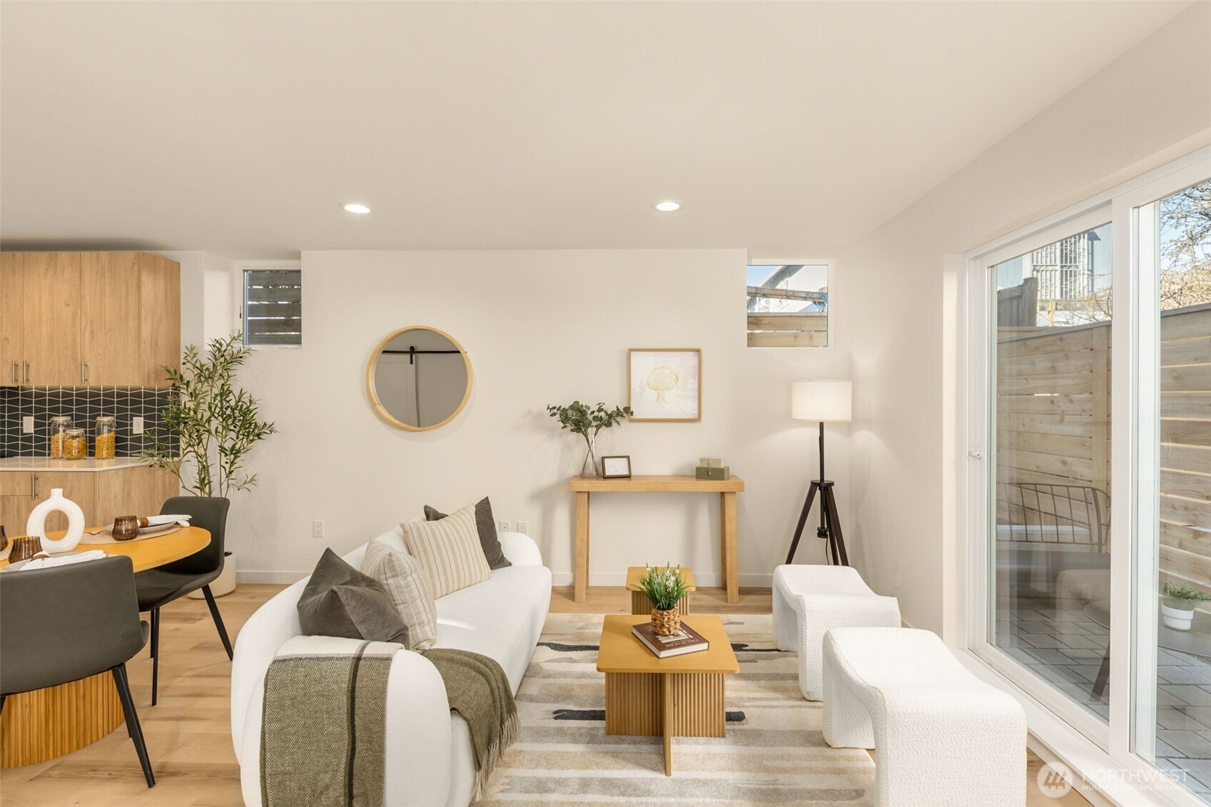 3916 S Juneau Street