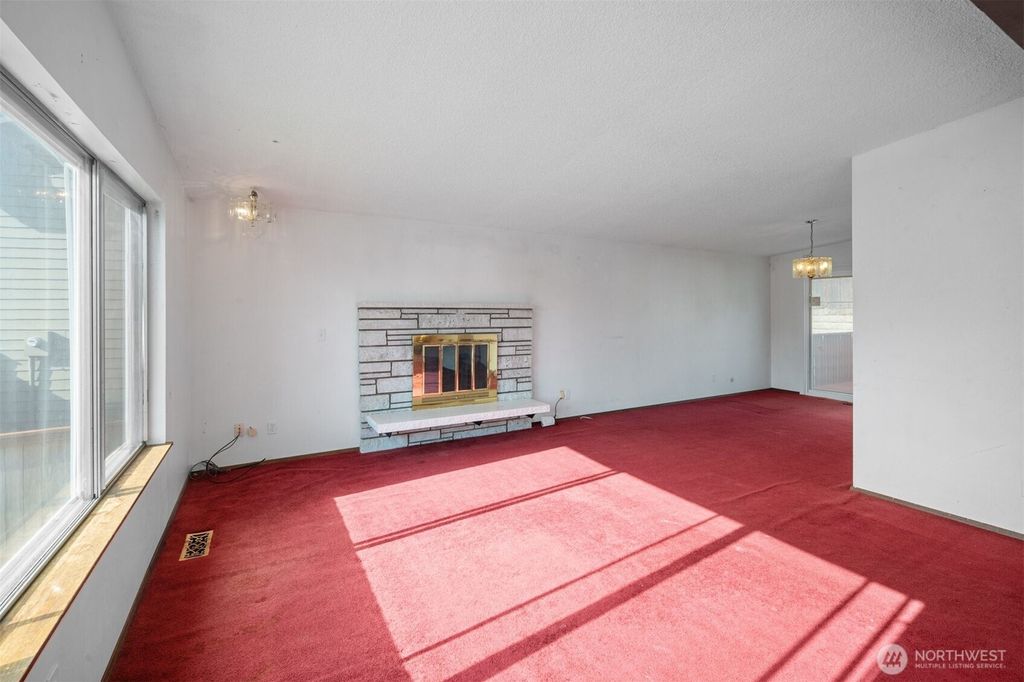 Photo of 3703 SW 191st Place, Lynnwood, WA 98036 (MLS # 2482415)