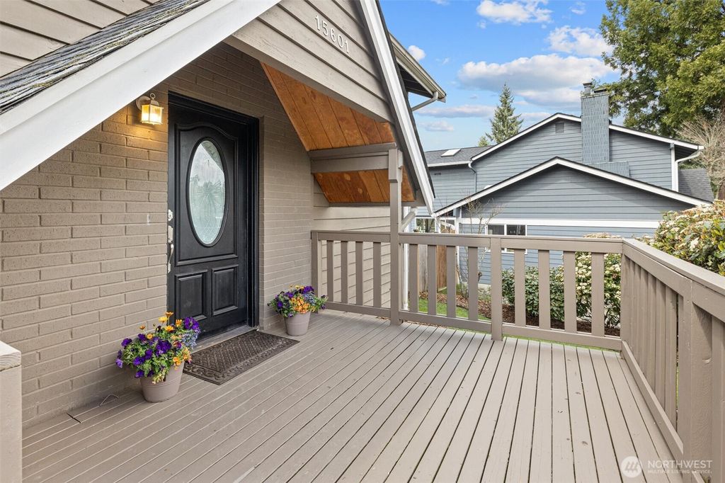 Photo of 15601 125th Place NE, Woodinville, WA 98072 (MLS # 2502359)