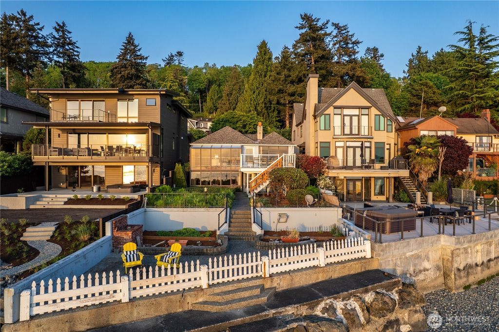 Photo of 5637 Beach Drive SW, Seattle, WA 98136 (MLS # 2525072)