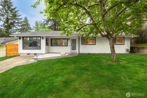 Photo of 16925 SE 252nd Place, Covington, WA 98042 (MLS # 2523108)