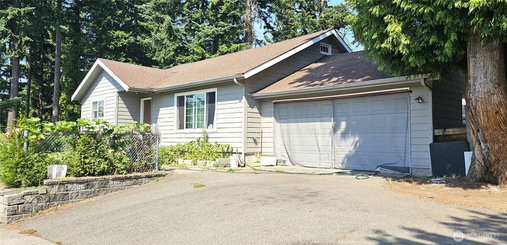 Photo of 1816 S 312th Street, Federal Way, WA 98003 (MLS # 2424886)