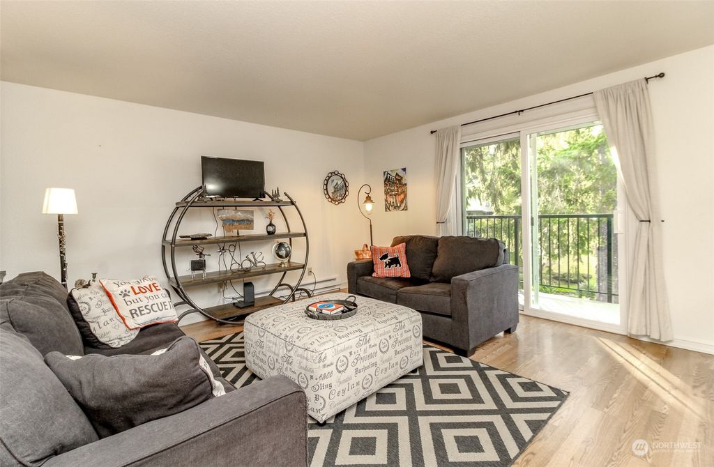 Photo of 25735 115th Avenue SE #J202, Kent, WA 98030 (MLS # 2290826)