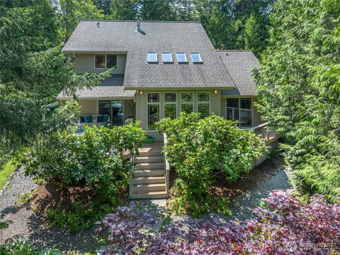 Photo of 33 Twinsview Court, Port Ludlow, WA 98365 (MLS # 2570230)
