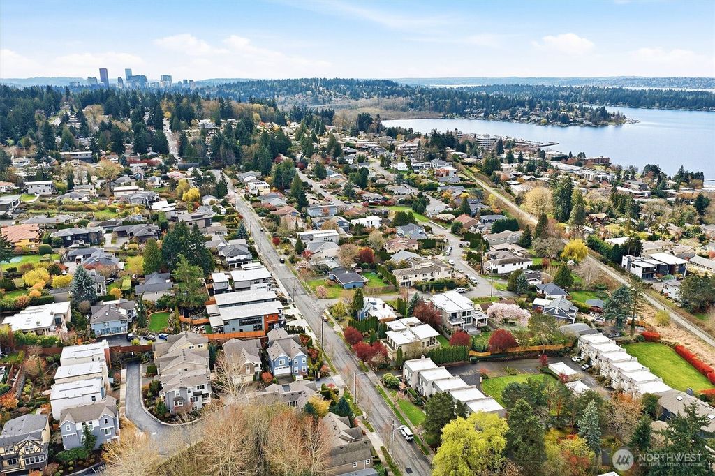 Photo of 6527 106th Avenue NE #10, Kirkland, WA 98033 (MLS # 2492155)