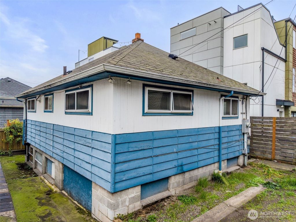 Photo of 6666 Carleton Avenue S, Seattle, WA 98108 (MLS # 2464499)