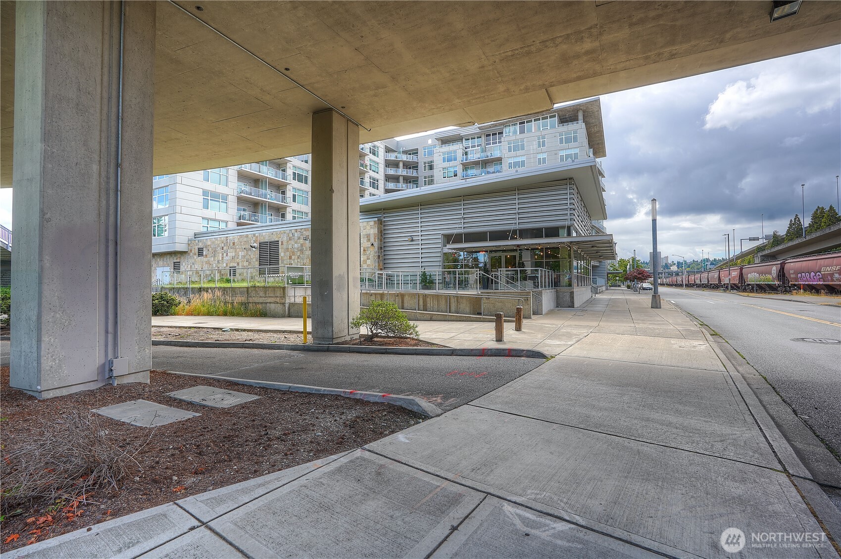 1515 Dock St STE #2