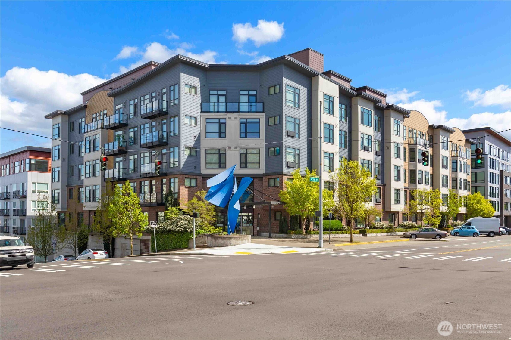 1501 Tacoma Ave S 111