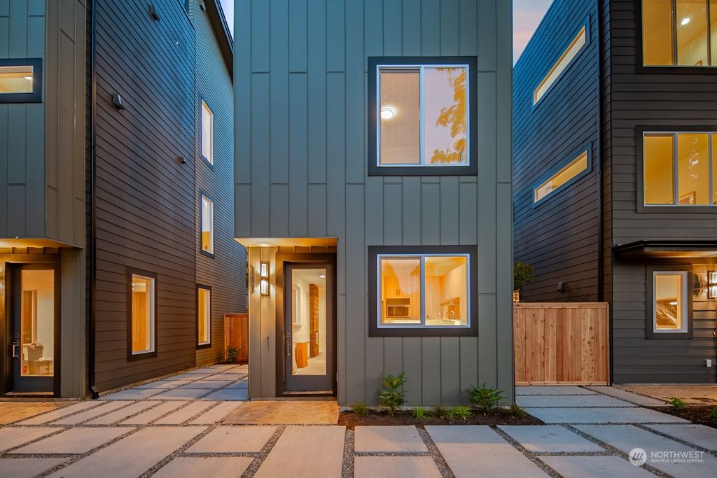Photo of 111 N 105th Street, Seattle, WA 98133 (MLS # 2298500)