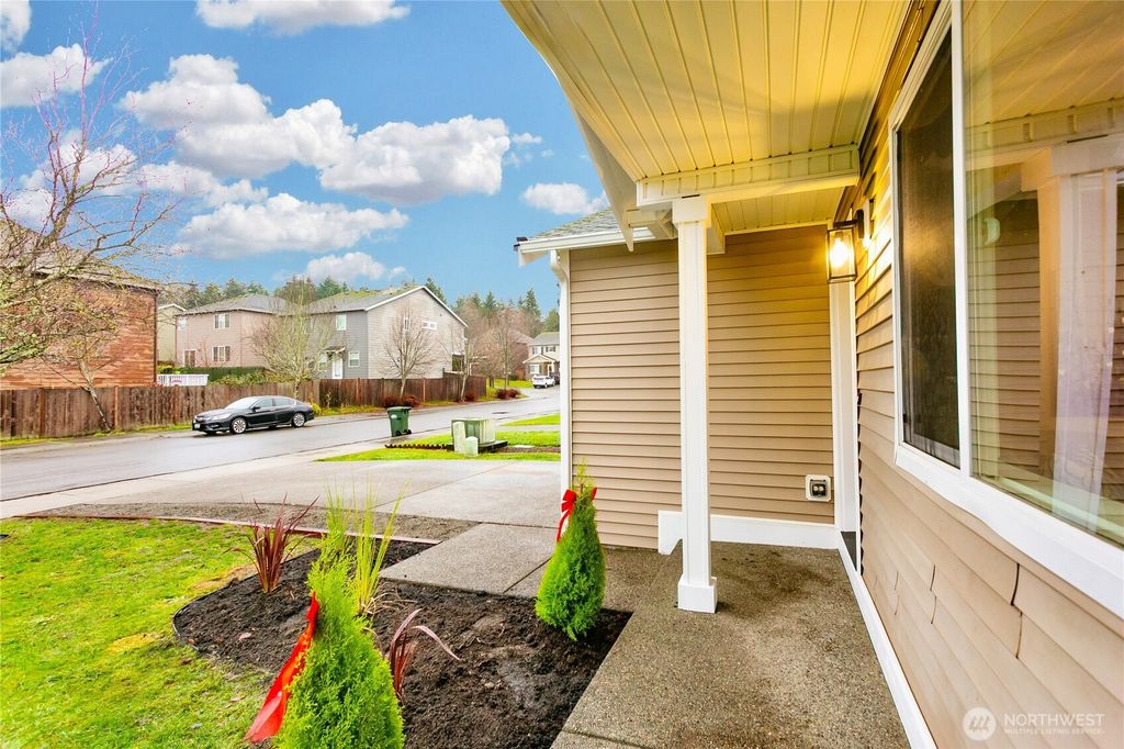 Photo of 19508 24th Avenue E, Spanaway, WA 98387 (MLS # 2460811)