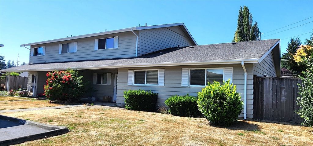 Photo of 12416 SE 272nd Place #D, Kent, WA 98030 (MLS # 2271154)