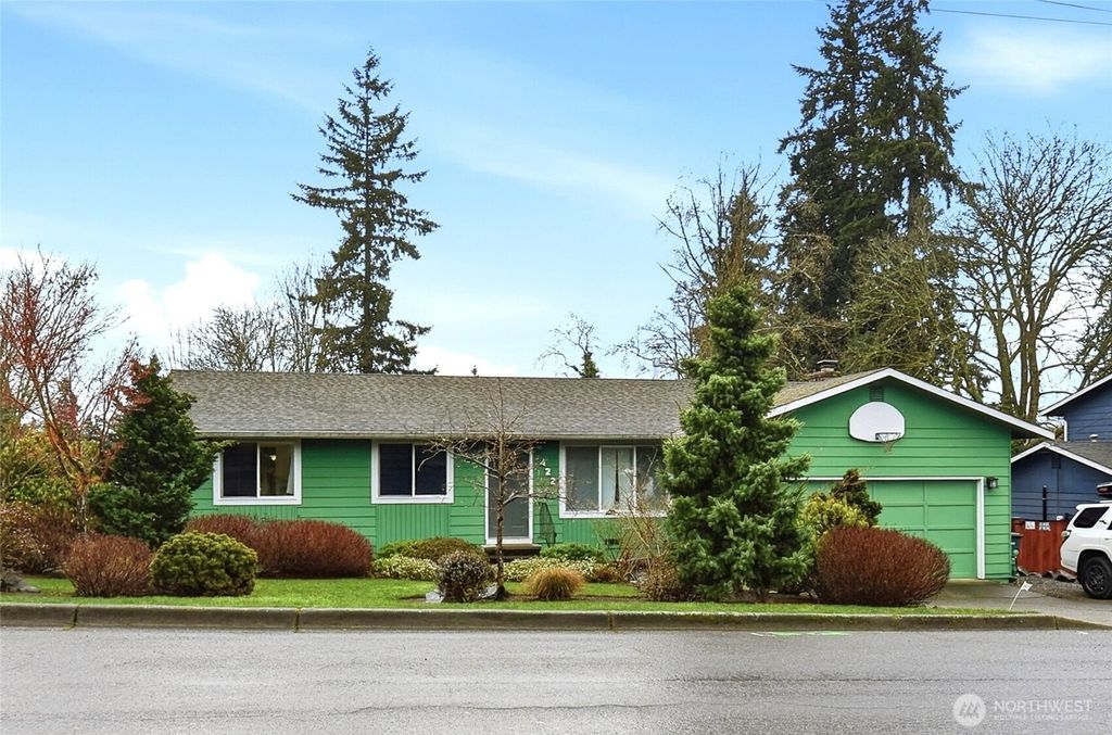 Photo of 422 216th Street SW, Bothell, WA 98021 (MLS # 2474645)