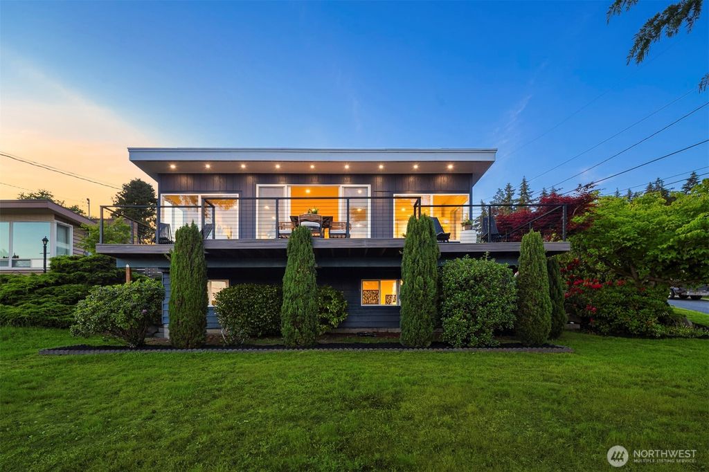 Photo of 11988 Marine View Drive SW, Burien, WA 98146 (MLS # 2503499)