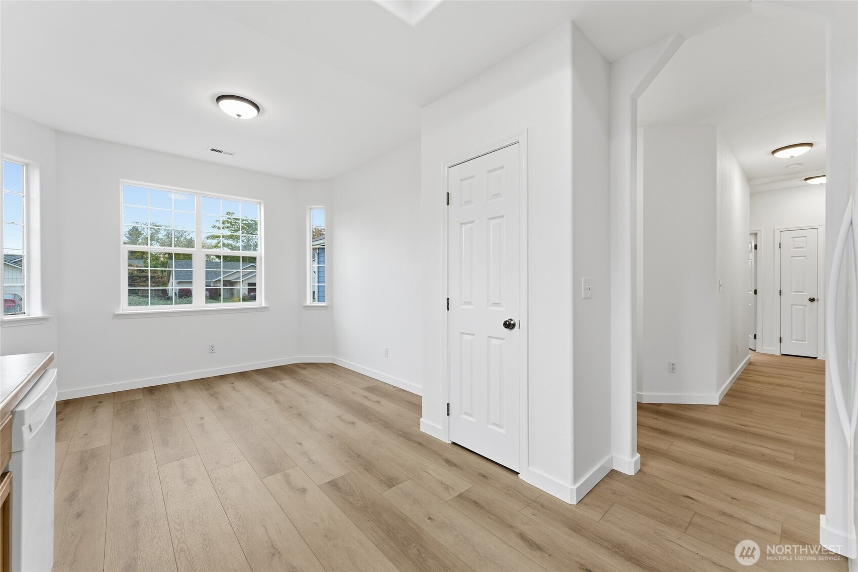 736 N Roosevelt Street