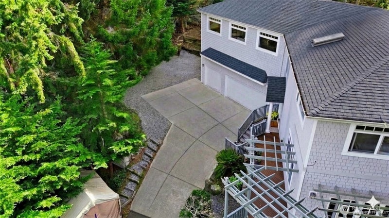 12117 Clearview Drive