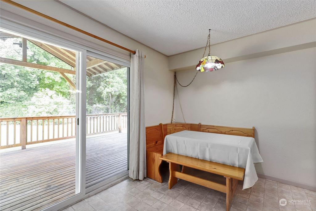 listing image 9366416823709015494