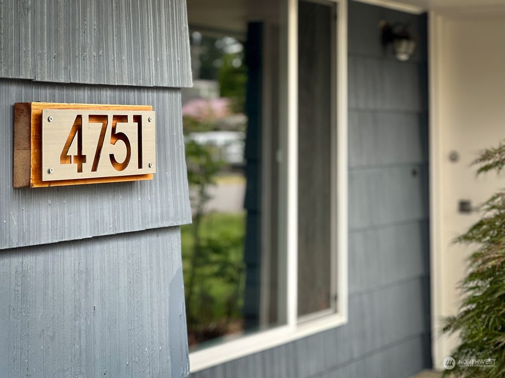 Photo of 4751 Stephens Avenue, Carnation, WA 98014 (MLS # 2129115)