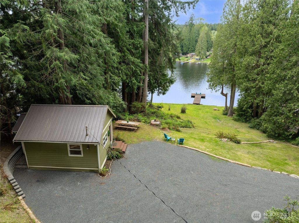 Photo of 1028 S Lake Roesiger Road, Snohomish, WA 98290 (MLS # 2369500)