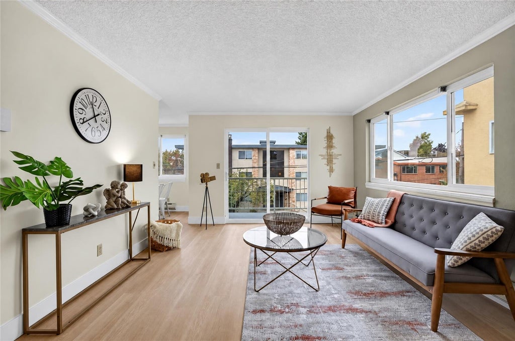 Photo of 506 N 45th Street #302, Seattle, WA 98103 (MLS # 2594878)
