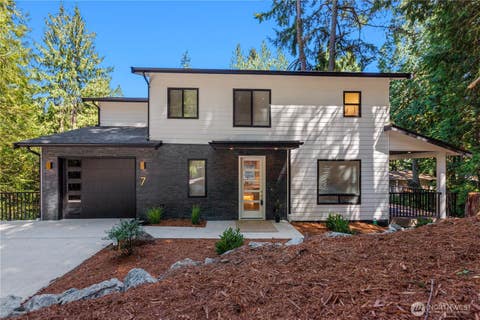 Photo of 7 Maple Court, Bellingham, WA 98229 (MLS # 2566155)