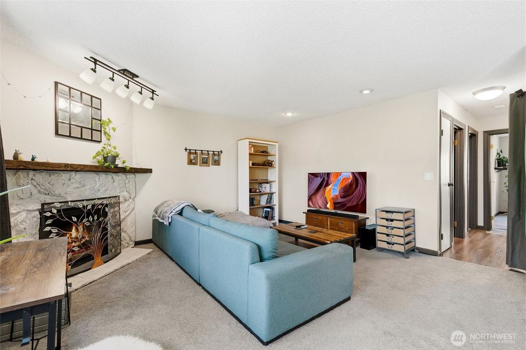 Photo of 17430 Ambaum Boulevard S #29, Seattle, WA 98148 (MLS # 2506677)