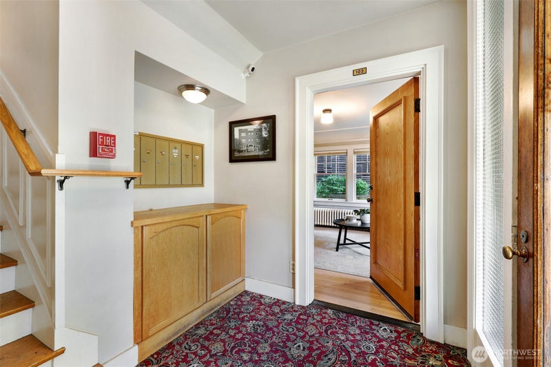 214 16th Avenue E 102