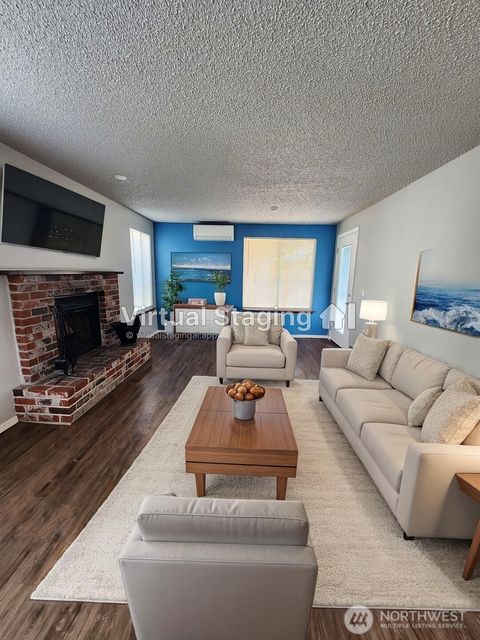 Photo of 25030 110 Place SE #7A, Kent, WA 98030 (MLS # 2446353)