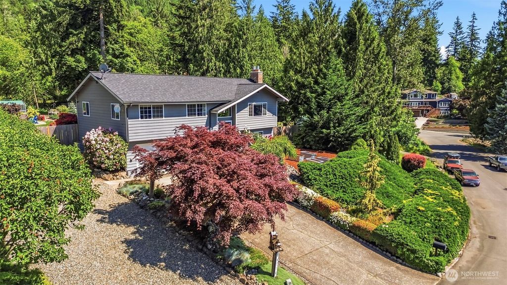 Photo of 46216 287th Avenue SE, Enumclaw, WA 98022 (MLS # 2530469)