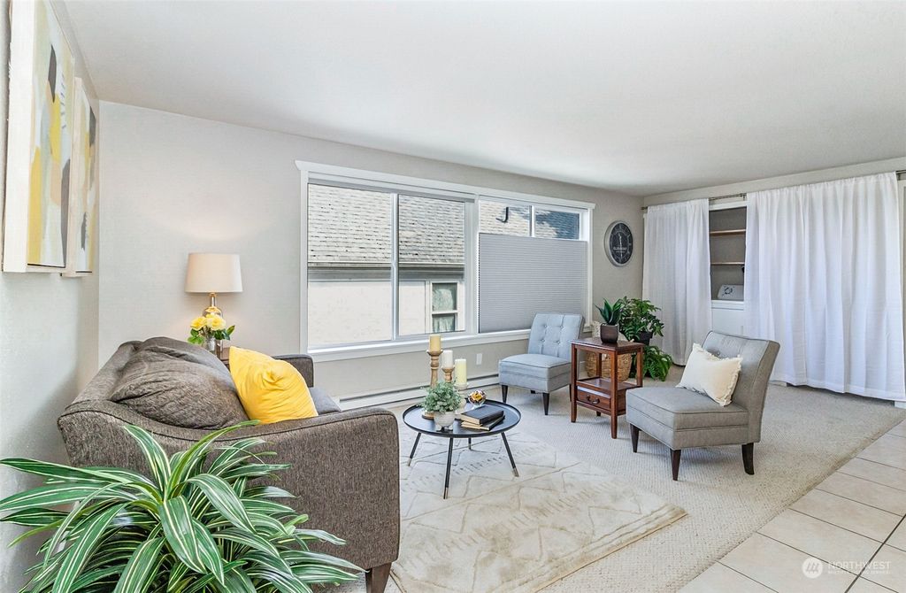 Photo of 3209 Hoyt Avenue #301, Everett, WA 98201 (MLS # 2278885)