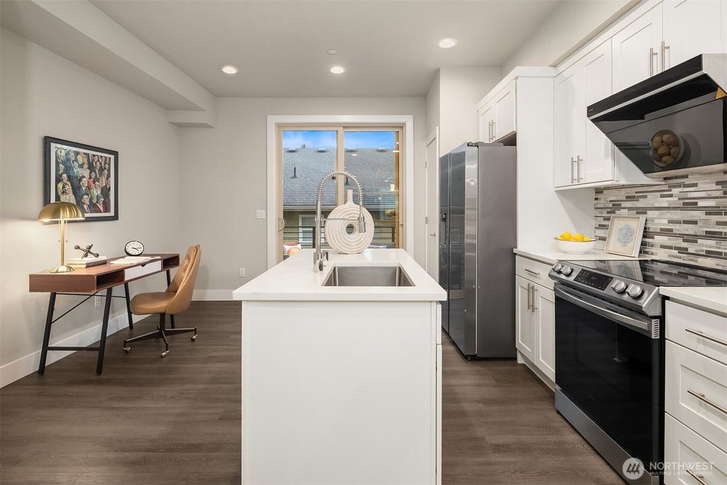 Photo of 5020 148th Street SW #B5, Edmonds, WA 98026 (MLS # 2467104)