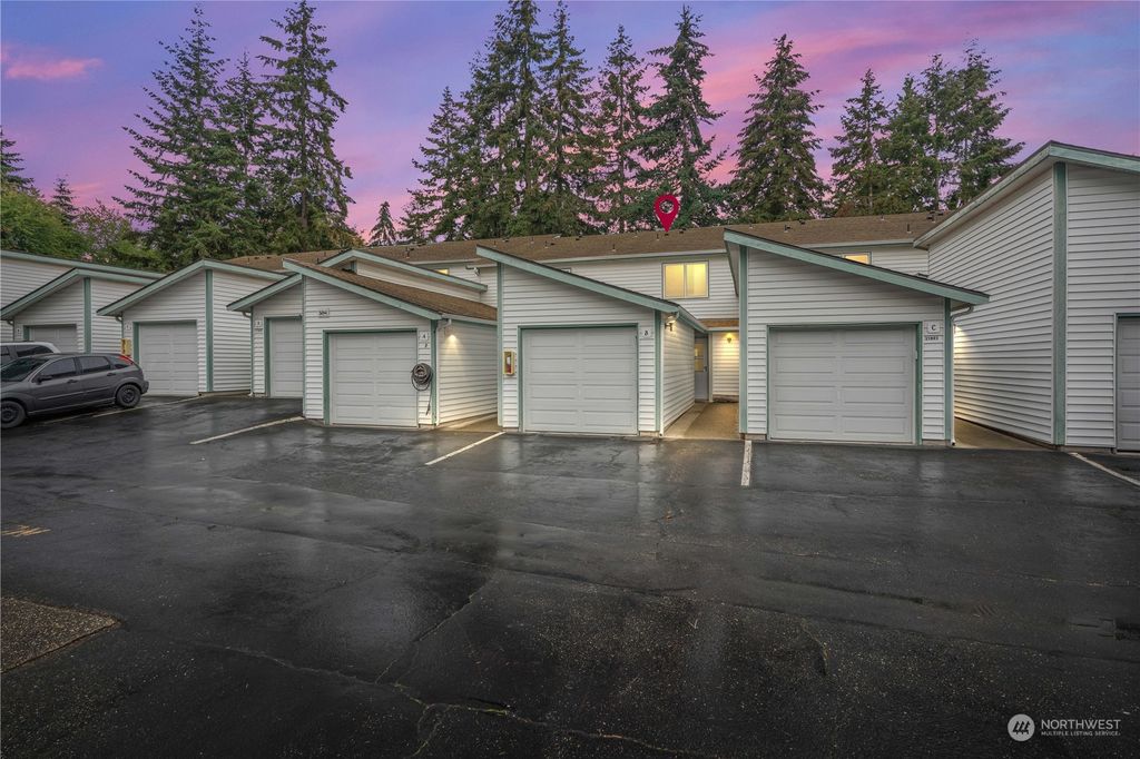 Photo of 31841 18th Avenue SW #35B, Federal Way, WA 98023 (MLS # 2304714)