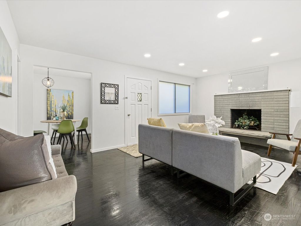 Photo of 4253 S 184th Place, SeaTac, WA 98188 (MLS # 2217192)