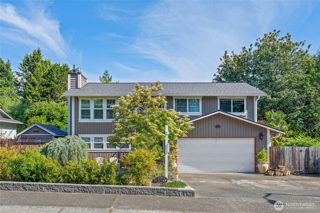 Photo of 14618 SE 275th Place, Kent, WA 98042 (MLS # 2403672)