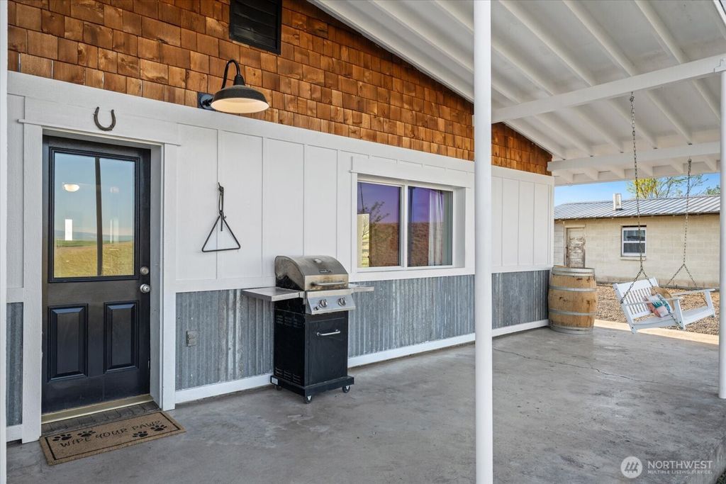 Photo of 5119 Sudbury Road, Walla Walla, WA 99362 (MLS # 2520044)