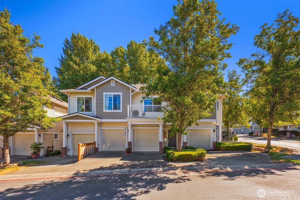 Photo of 4818 Davis Place S #G, Renton, WA 98055 (MLS # 2419977)