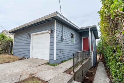 8344 Beacon Avenue S Seattle WA 98118