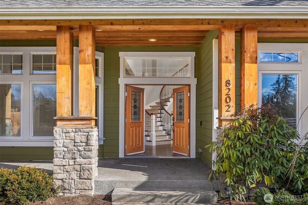 Photo of 8202 196th Avenue NE, Redmond, WA 98053 (MLS # 2485082)