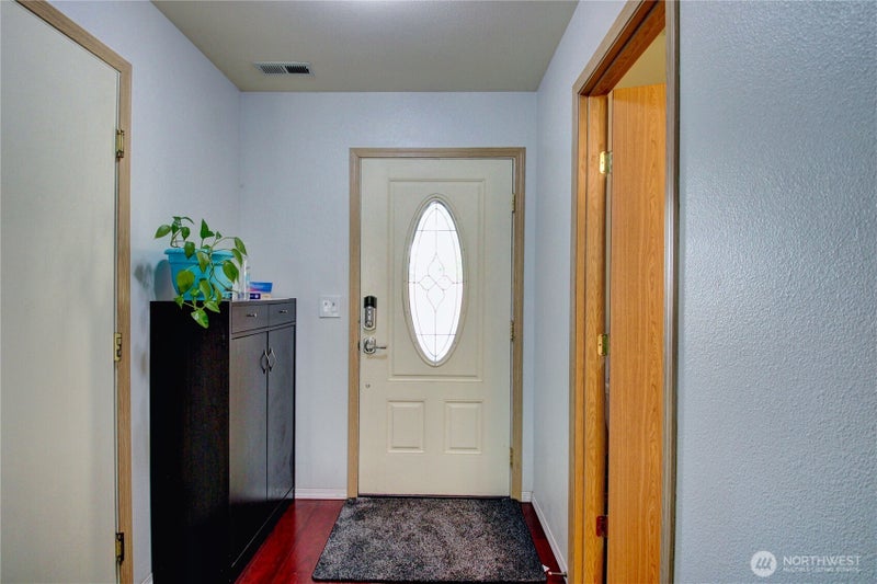 4651 Nooksack Loop