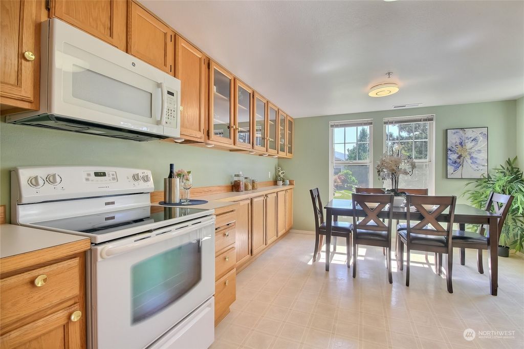 Photo of 4109 224th Lane SE #208, Issaquah, WA 98029 (MLS # 2281257)