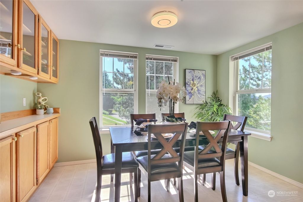 Photo of 4109 224th Lane SE #208, Issaquah, WA 98029 (MLS # 2281257)